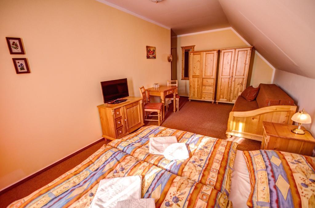 Harrachovska Hacienda Hotel Room photo